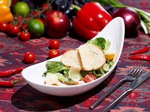 Салат с куриной грудкой